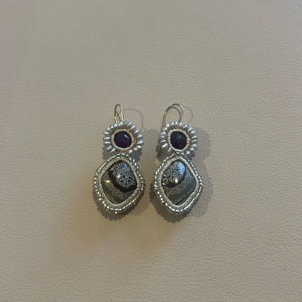 NWOT Jacki Holland Studio Earrings Rubies with Sonoran Dendritic Rhyolite